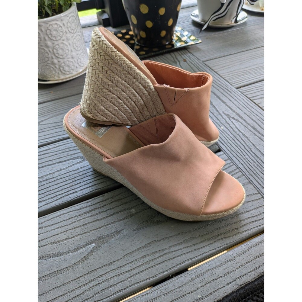 Dolce Vita Dixon Women’s 8.5 Blush Faux Suede Slip On Wedge Heel Sandals Shoes